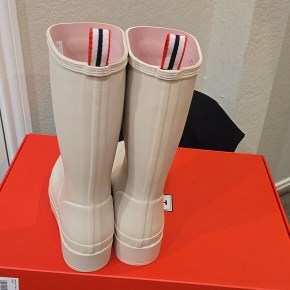 Hunter Original Play Tall Waterproof Rain Boots- Natural - Picture 10 of 10